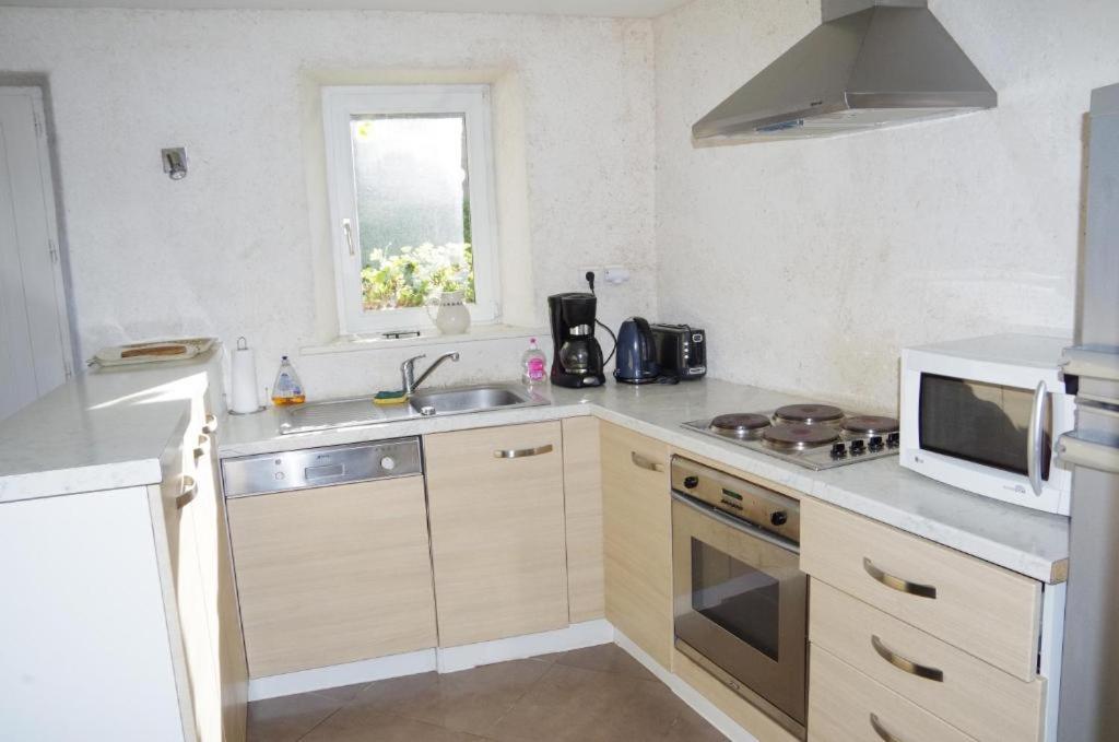 Gites Du Manoir De Goandour Crozon Room photo